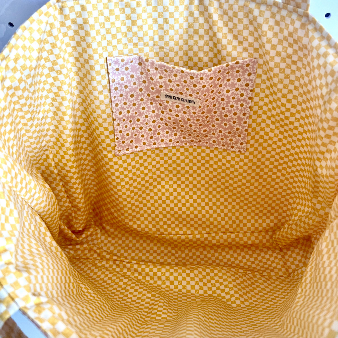 Blush Daisy Tote Bag